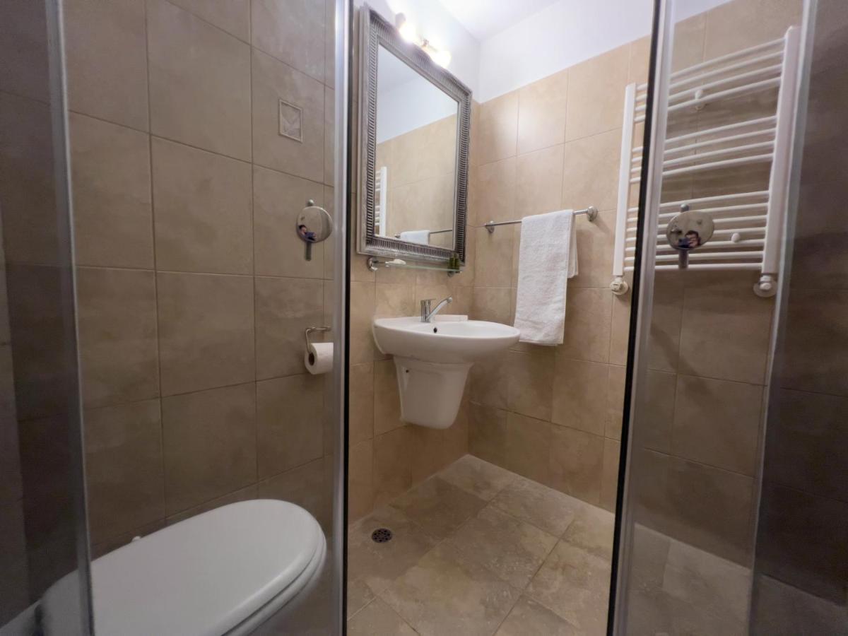 Pensiunea Poiana Izvoarelor Vatra Dornei Buitenkant foto